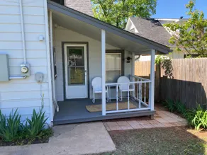 The Gray House - Image 5