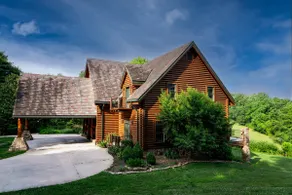 Apple Pie Lodge - Modern Luxury - Image 4