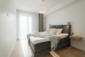 Premium Seaside Apartment - Image 5