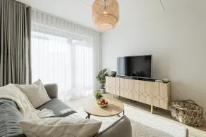 Premium Seaside Apartment - Image 2