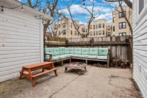 Large 4 Bed Apt in Rogers Park! - Image 3