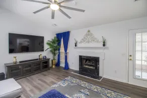 Luxurious Oasis Near Ft. Stewart - Image 5