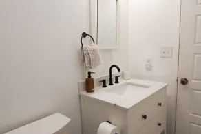 The Boho-Grove Apartment - Image 4