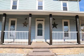 Compass Victorian Apt 2 - Image 5