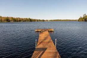 Mt Uniacke Lakeside Oasis with Hot Tub - Image 4