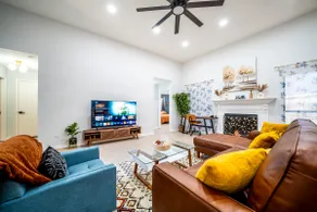 Prime Location|1K+2Q |1Gb wi-fi| EV charger - Image 3