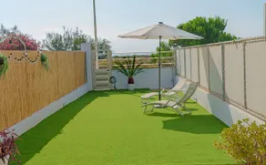 Beachfront house. Newly renovated - Image 2