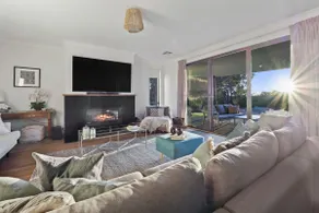 Casa Dee - Rural Family Retreat. Heated pool. 5 mins from Dunsborough Town/Beach - Image 2