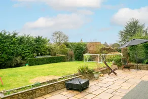 Spacious 3 Bed House with Large Garden in Aynho! - Image 5