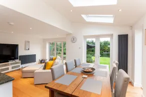Spacious 3 Bed House with Large Garden in Aynho! - Image 4