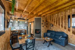 House to disconnect, spa fee applies, private BBQ - Image 4