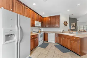 Incredible 2 bed/2 bath penthouse condo scenic natural views - Image 5