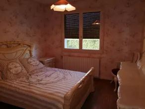 Spacious 4-room apartment for 6 to 8 people - Image 2