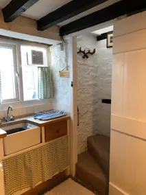 Lavender Cottage, 3 School Road, Clun, Shropshire - Image 5
