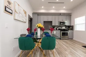 Private, Stylish, Charming 2BR/2.5BA House + Blcny - Image 2