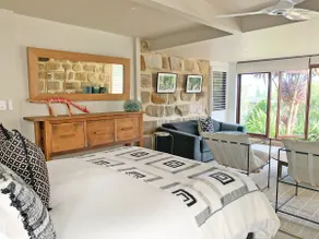 Light filled Studio North Avalon - Image 3