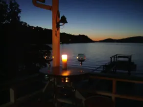 Lake Front Property Mit Million Dollar Views Mit Privatstrand und Dock - Image 5