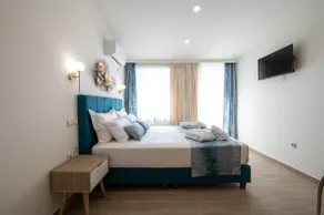 Sea view apartment - Image 2