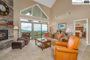 Amazing Sugar Mtn condo with long range layered Mountain View’s.<br> - Image 4