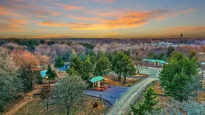 Nanno's Nest charming cabin near Casino and Winery - Image 3