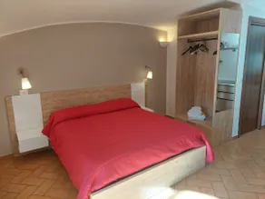 Pompeii Suite near Center, Ruins & Free Parking - Image 5