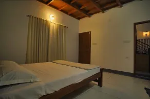 Island Villa - Kadamakkudy - Image 3