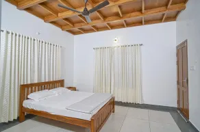 Island Villa - Kadamakkudy - Image 5