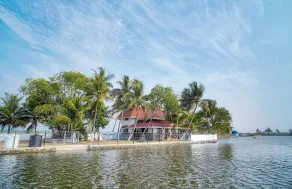 Island Villa - Kadamakkudy - Image 2