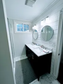 Comfortable and quiet family home - Image 4