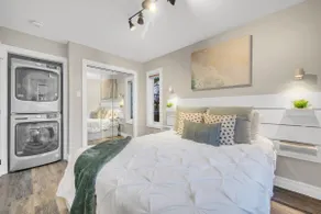 A bright & chic 2 bedroom urban apartment - Image 3