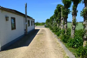 Lovely Holiday Home With Garden in Zuienkerke - Image 5