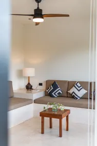 Beach apartment with a pool - Image 4