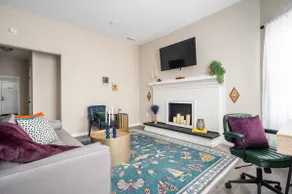 The Blue Bungalow - Image 4
