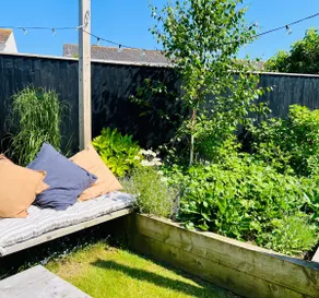 Scandi style house and garden. - Image 4