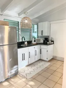 Beachside Kailua Cottage - Image 5