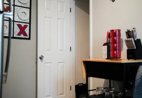 1 Bedroom Stylish Oasis - Image 5
