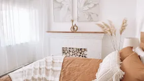 1940's Lovingly Renovated Cosy Cottage + Fireplace - Image 2