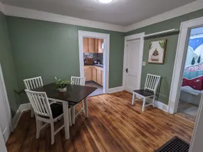 Little Red Stay House (Pets welcome!) - Image 3