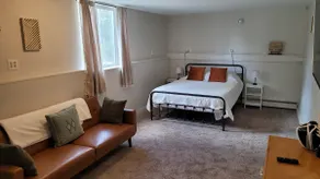 Serene Studio - Image 2
