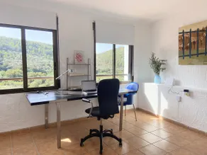 Digital Nomad's Sierra Sanctuary - Image 5
