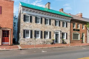 Large Historic Stone Home in the Heart of Old Town - Image 2
