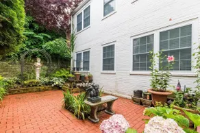 Large Historic Stone Home in the Heart of Old Town - Image 4