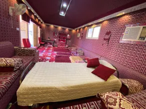Modernistic Antique Stay - Image 3