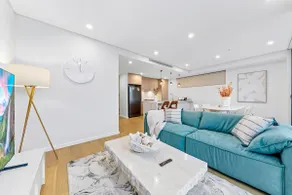 La Baia | Luxury Penthouse Neutral Bay - Image 3