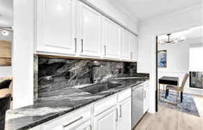 Chic 2BD 1BA close to Masters! - Image 5