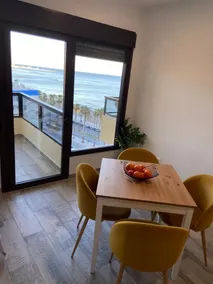 Beachfront apartment - Image 3