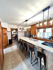 Eclectic Hipster's Paradise 2BR Riverwest Home - Image 4