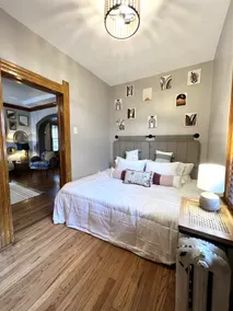 Eclectic Hipster's Paradise 2BR Riverwest Home - Image 2
