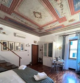 Romantic Nest Florence Studio - Image 4