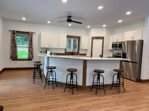 OurDuneDelight-3 bed | 2 bath | Parking | Clean - Image 4